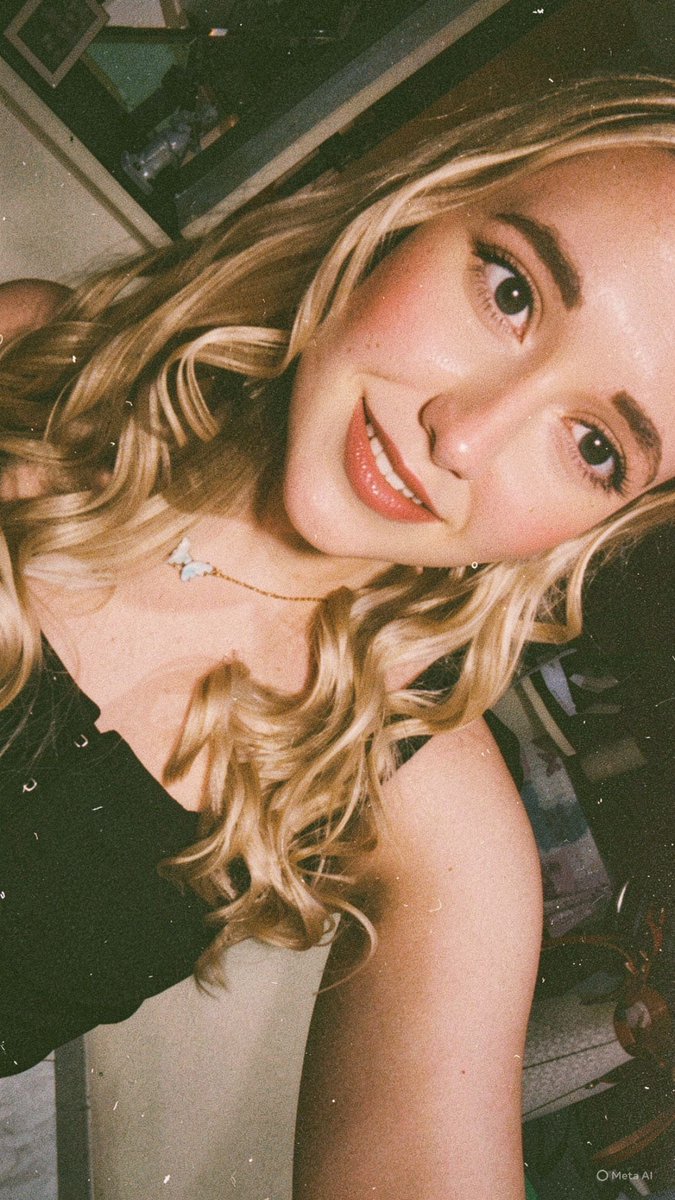 DfreezeGIRL🦋 tweet media