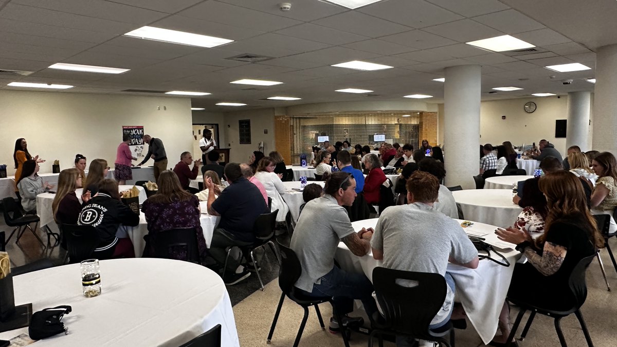 BethlehemAreaSD's tweet photo. proclamations in recognition of their diverse volunteer experiences and impact. We commend all of our students who give their time and talents to support others and strengthen our community. #BASDproud https://t.co/T01z2qgxHl