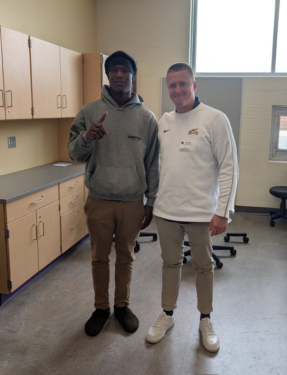 CAECFootball's tweet photo. Thank you @CoachHoover9 for stopping by to recruit @WillCarlisleJr3 #NoBetterPlaceToBeThanCAEC☔☔☔ https://t.co/nWmqSvjYn9