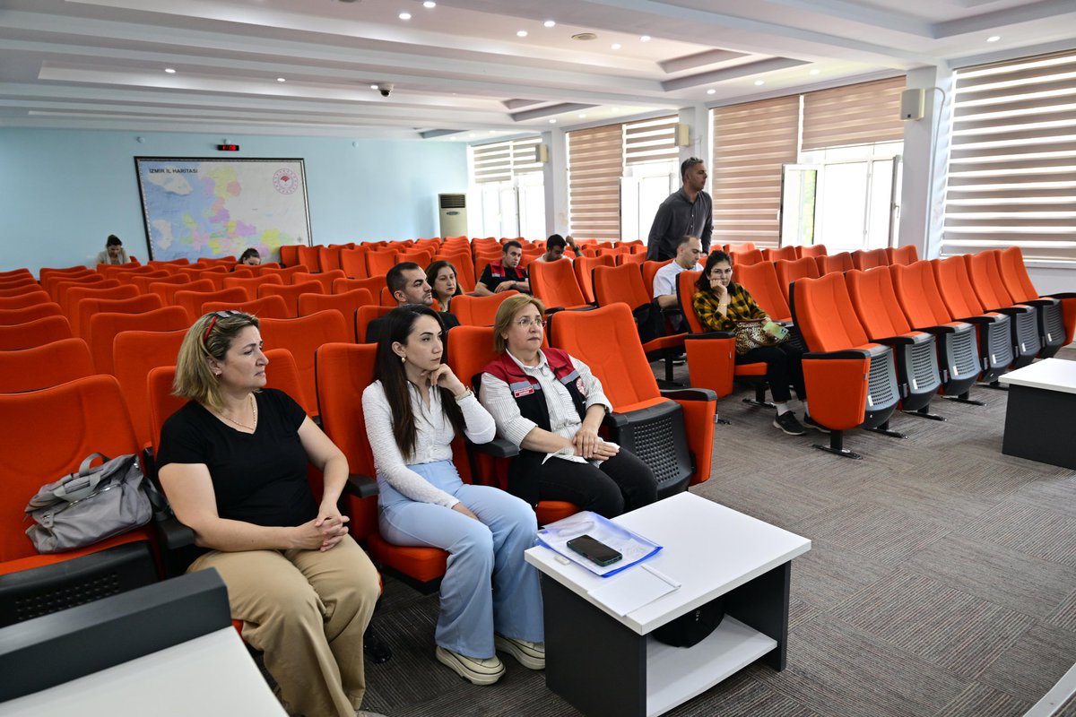 izmirtarim's tweet photo. Koordinasyon ve Tarımsal Veriler Şube Müdürlüğümüz ev sahipliğinde Tarımsal Yayım ve Danışmanlık İl Teknik Komitesi birinci olağan toplantısı gerçekleştirildi. https://t.co/anclfBes6x