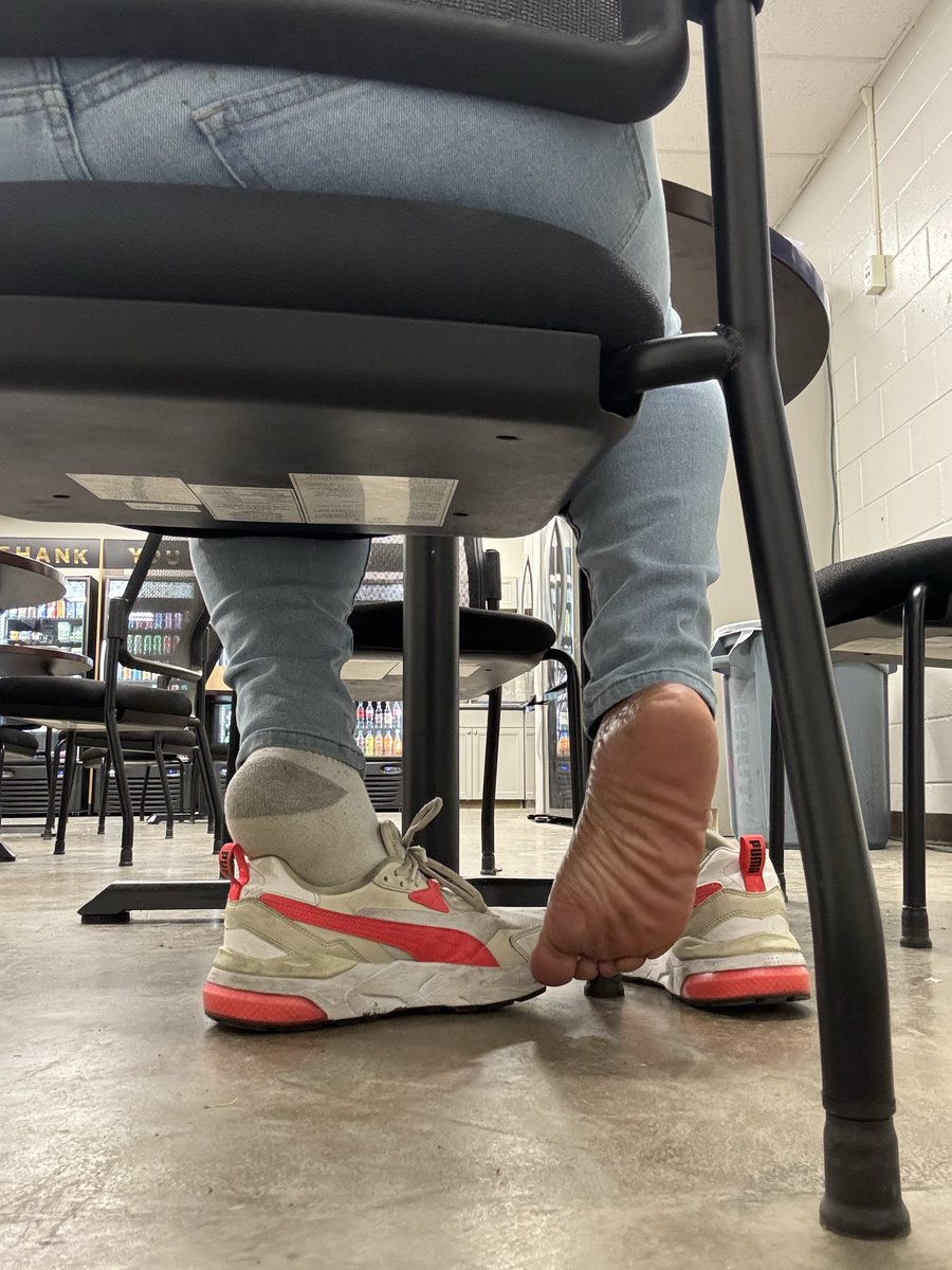 FeetMemez (MALE OWNER) tweet media