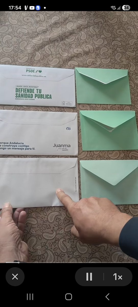 Hodamae's tweet photo. @alviseperez Te has enterado de esto?
Sobres "marcados" y el de Vox, es de color más claro. https://t.co/D111AcOzPZ