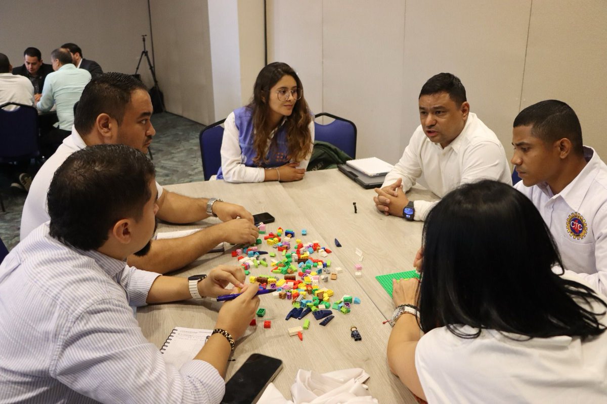 UNFPA Colombia tweet media