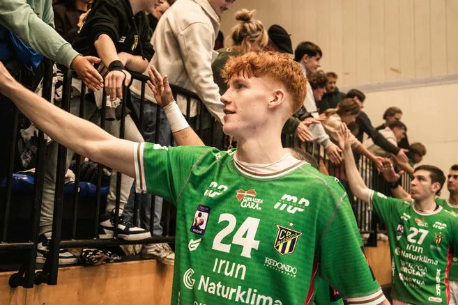 Xavier_Georges's tweet photo. #handball #Starligue : le @LimogesHandball recrute Piotr Mielczarski pour remplacer Ihor Turchenko

https://t.co/aTzMFo9LJp https://t.co/3JVB4OpSO1