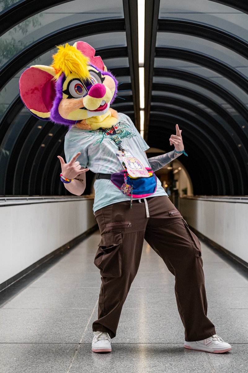 MouseyMcFly's tweet photo. It’s my first #fursuitfriday with my suit made by @Auzutea !! Super ecstatic to take this girl to all my cons this year and make tons of memories
📸: @rovethewolf https://t.co/oLSneWkIw4