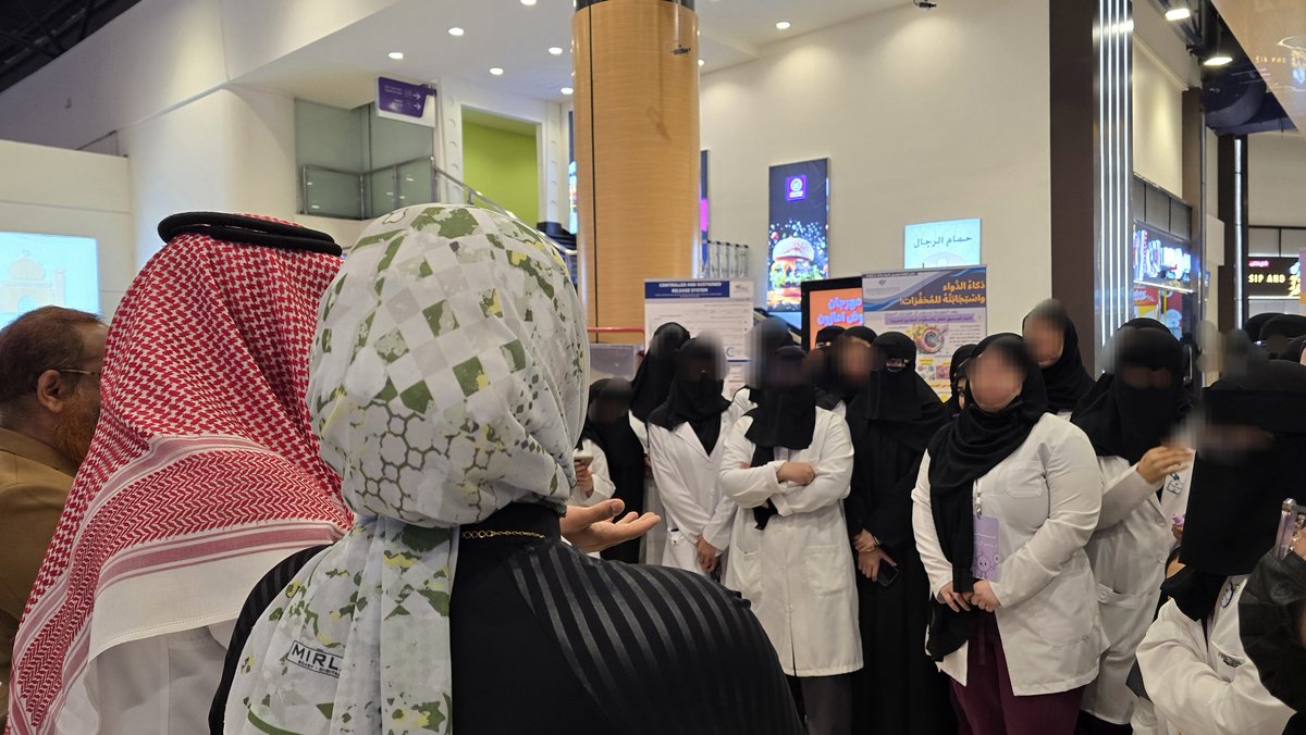panda0148's tweet photo. يوم عرض بوسترز الدرق ديلفري 🌟 https://t.co/7UfhJxfGEz