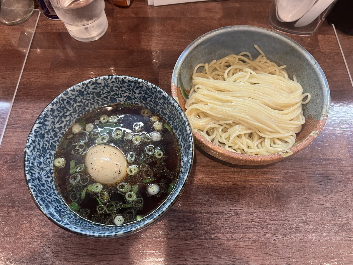 togindaisuke's tweet photo. #最強のふたり

劇場近くの最寄駅
：森ノ宮　から
徒歩数分にある

製麺所がやってる
ラーメン屋。

T Tホールによく通ってたけど
初めて行った所で
めっちゃ美味かった。
麺の種類豊富で
替え玉は違う麺で食べたけど　通いたいレベル。

#三谷製麺所 https://t.co/kEAt64RTti