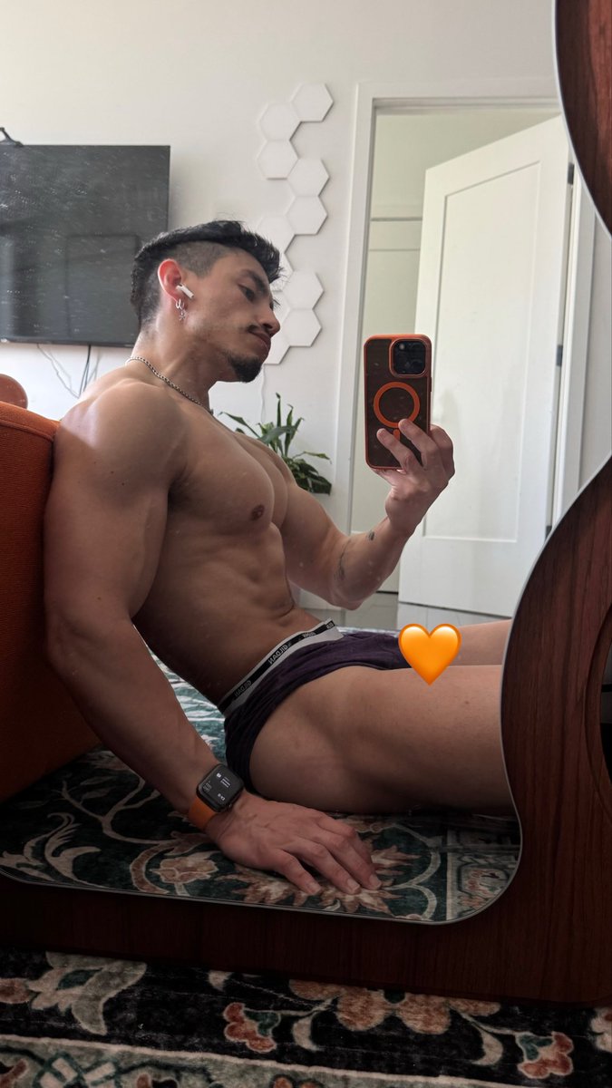 Dan tweet media