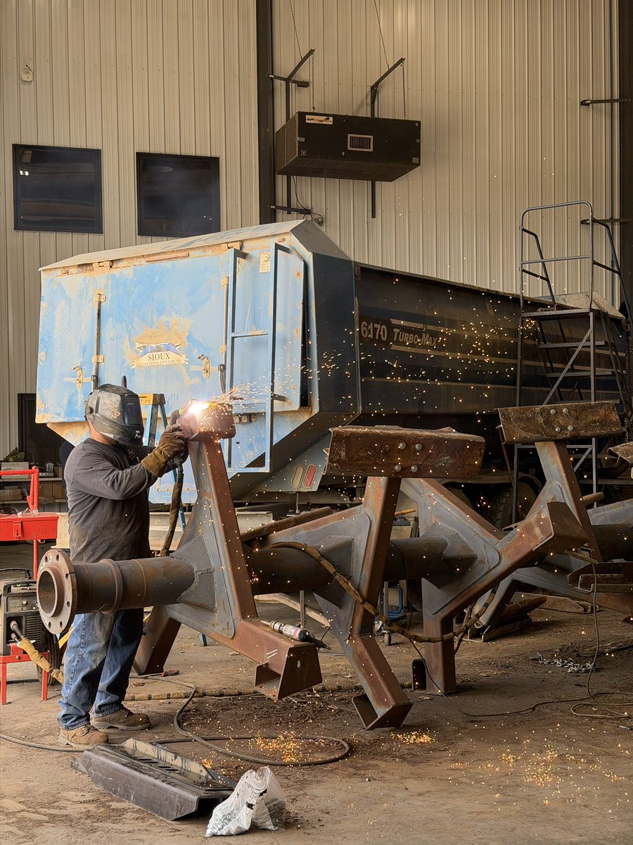 postequip's tweet photo. Sparks are flying in the shop today! https://t.co/R6MC2XlANI