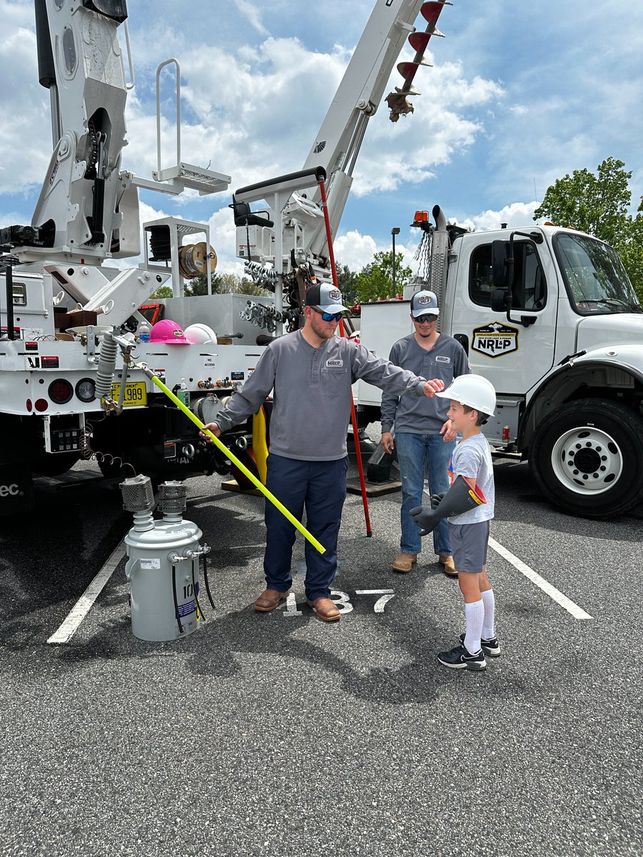 New_River_LP's tweet photo. ⚡ We’re excited to be back at Emergency Fest!

Join us May 16 from 10 a.m.–1 p.m. at WHS. Stop by to learn more about electrical safety, storm preparedness and more.

May is National Electrical Safety Month — the perfect time to learn and connect with your community! 🚒💡 https://t.co/ctOPNnpsZe