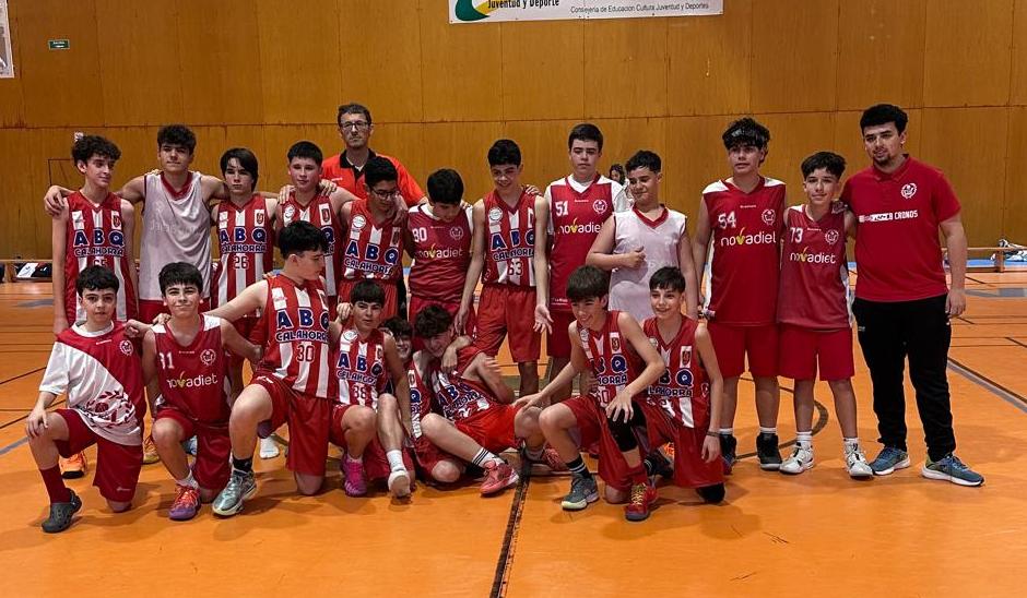 Cbcronos's tweet photo. El Infantil A con @ABQCalahorra https://t.co/BVVUMupKLo