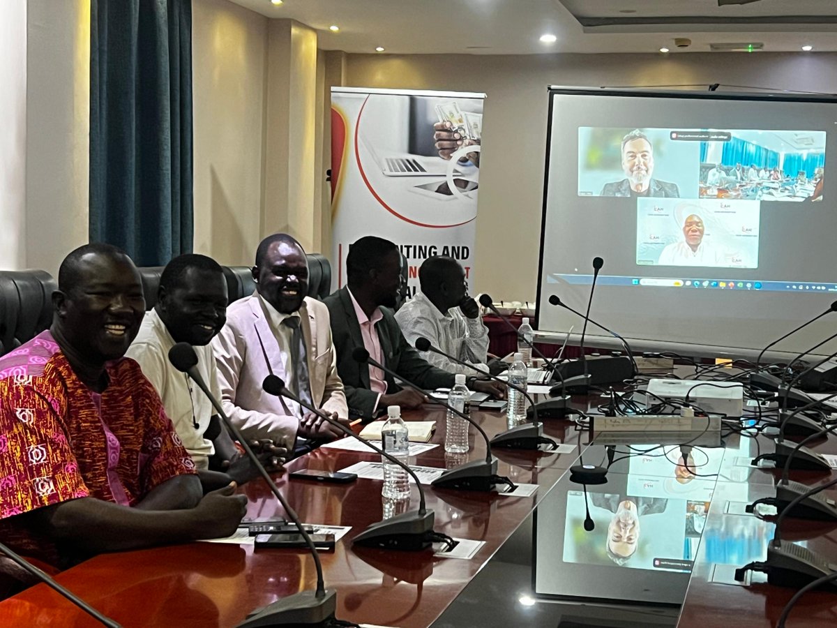 Centre4CA's tweet photo. Mr Fulco from @HSCollective pledged to continue supporting the Working Group as it builds trust, knowledge, and coordination across the sector. The meeting reaffirmed the need for practical, proportionate and risk-based approaches to AML/CFT compliance. @FundHumanRights https://t.co/ZI6K3BzgUQ
