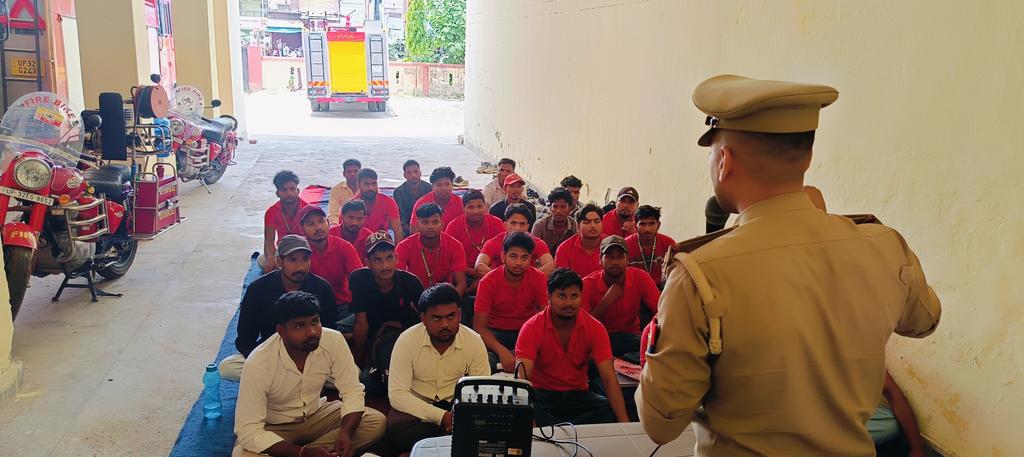 Deoria Fire & Emergency Services tweet media