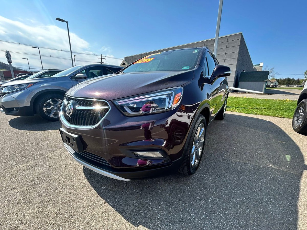 WilliamsSubaru's tweet photo. Timeless style meets everyday comfort in the 2017 Buick Essence! Smooth ride, premium feel, and ready for your next adventure 🌟

UNDER $12K!! 🔥

💰 $10,984
🛣️ 103,635 miles!
🛞 AWD 
⛽️ 26/31 MPG

🔗 - https://t.co/paxpgdoZQq https://t.co/jNhdpmo7n2