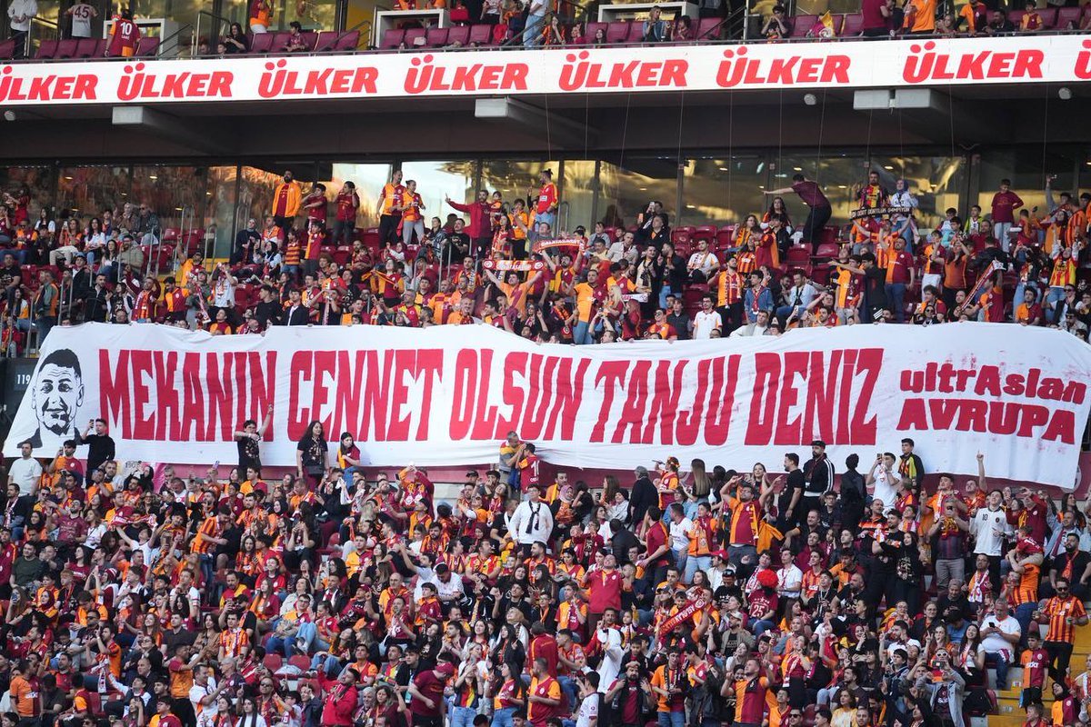 ultrAslan tweet media