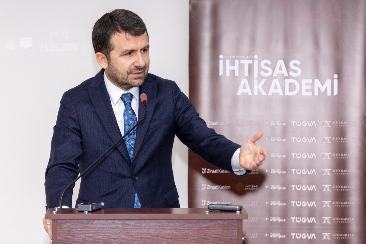 basinilankurumu's tweet photo. Genel Müdürümüz Abdulkadir Çay, Konya'da TÜGVA Üniversite İhtisas Akademisi öğrencileriyle buluşarak, Dijital Dönüşüm Çağında Habercilik başlıklı bir sunum gerçekleştirdi. 

Genel Müdürümüz sunumunda; yalan haberlerin üretiminde yapay zekânın artan rolüne ve dezenformasyona karşı, teyit mekanizmalarını kullanmanın önemine dikkat çekti.

Haber için;

🔗 https://t.co/l0yWD8ZCh7