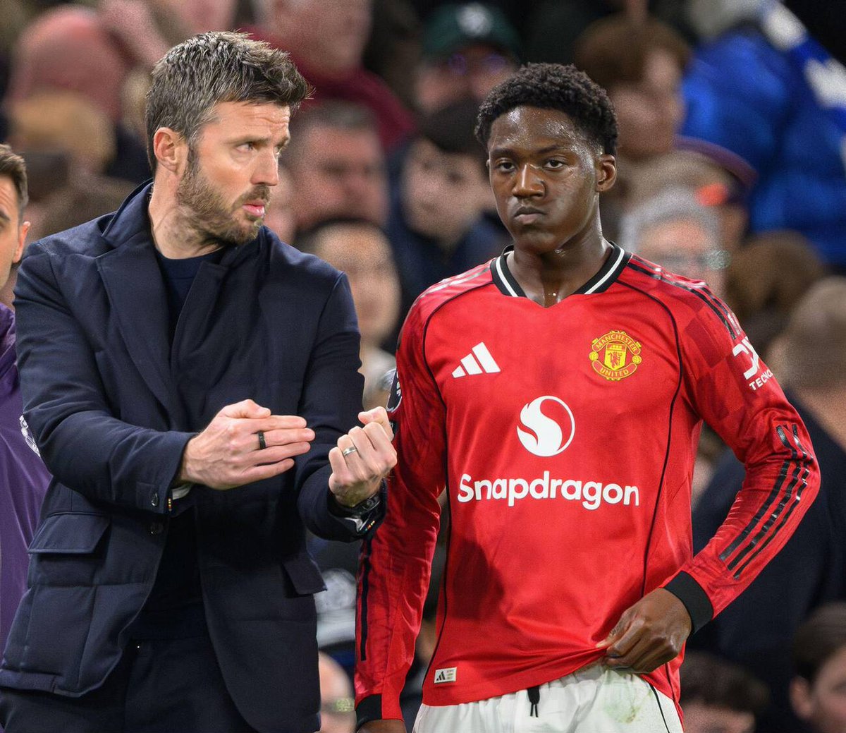 FrankEra_'s tweet photo. 🚨🎙️ | Kobbie Mainoo on Michael Carrick:

"He [Carrick] has helped me with EVERYTHING. 

“On the pitch, he played in the same position as me, so he gave me tips and advice on what to do, and he was kind to me by asking about my family and all that.

“He just talks to you plainly, it's human, it's not just a professional relationship. It really helps as a player when a coach has already been through all that.

“We can believe everything he says because he's lived it and he's played for this club. He knows what goes on on the pitch, he knows what goes on off it, when you play for a club like this.

“Everything he says is valuable, really."

[Sky]