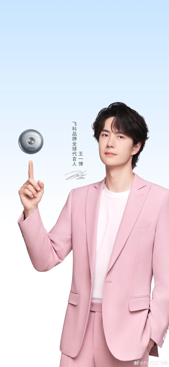 WYBDOH's tweet photo. #FLYCO lanzó wallpapers especiales de 520 protagonizados por su portavoz global #WangYibo. La campaña presenta una nueva sesión visual de Yibo con traje rosa como parte de la celebración romántica del 20 de mayo.
#WangYiboXFlyco https://t.co/sI0uuWuzLy