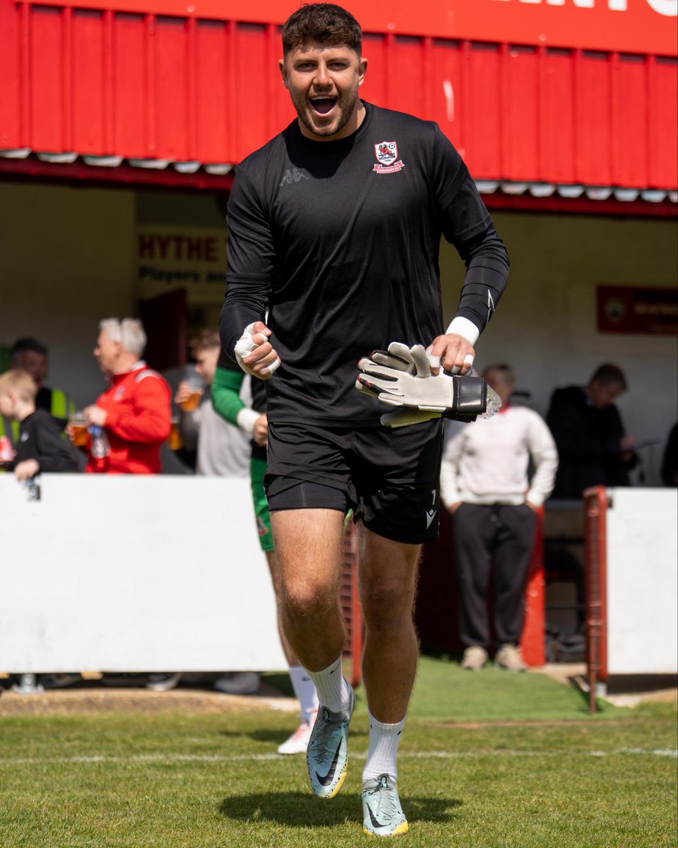 TomHadler1's tweet photo. @RamsgateFC thank you. https://t.co/Qr10NJMmyS