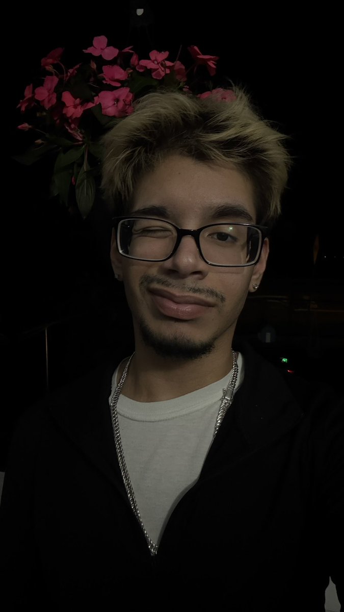 Matias tweet media