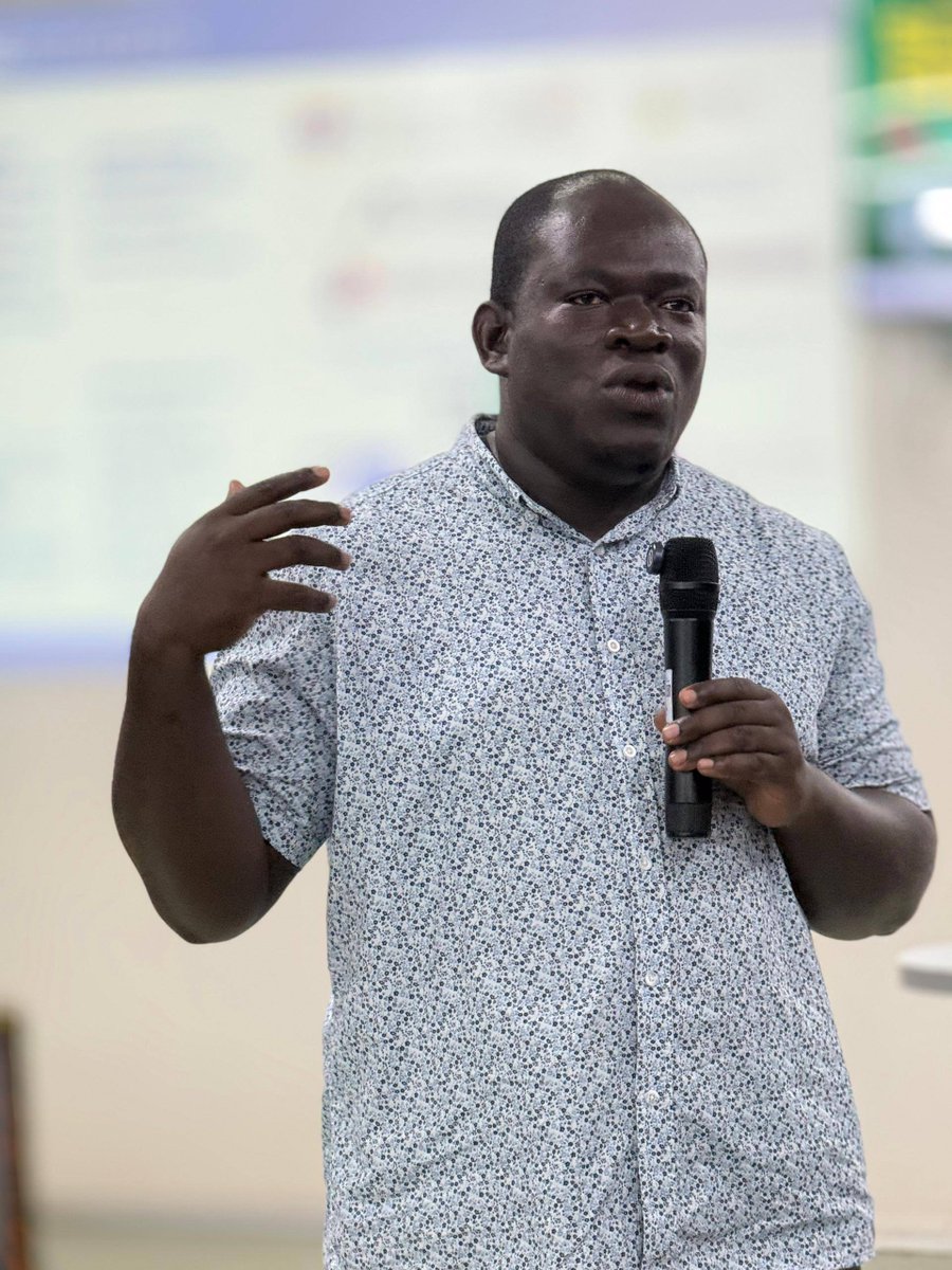 knust_library's tweet photo. On tech barriers, Dr. Dwapanyin stressed: “The challenge is not necessarily the science or even the cost. The biggest barrier is bureaucracy and politics.” As a solution, he advocated for local African manufacturing of lasers and spectrometers to cut import dependence. https://t.co/uapn6cCOqb