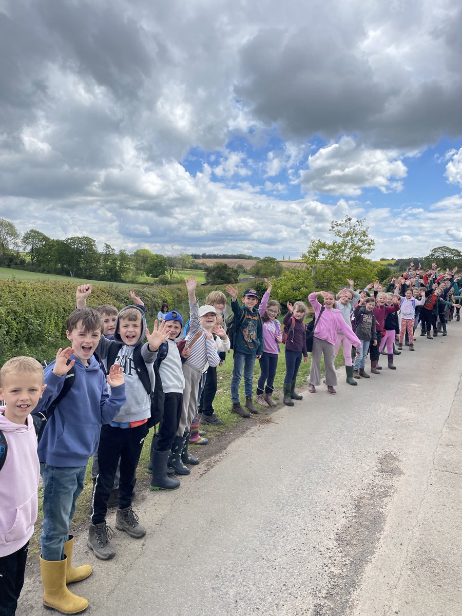 StottesdonCofE's tweet photo. Stottesdon CofE Primary School did their sponsored walk today to raise money for their PTA / Shelter Box and Crisis.

The older children did a 4.5 mile local walk (the younger children did a shorter route). It was great for the children to get outdoors! https://t.co/gT4bJhtp88