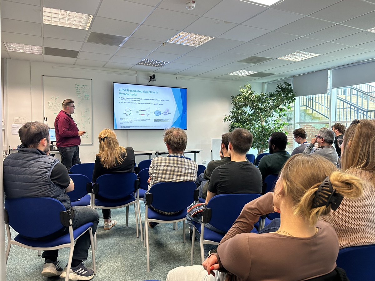 BiochemBiomedUS's tweet photo. Stellar job by our final year PhDs who presented their research at the Biochem/Biomed annual mini-symposium this afternoon.

Excellent talks summarising their projects as they near completion. 

👏👏👏

More highlights 👇 https://t.co/Ue5498g25c