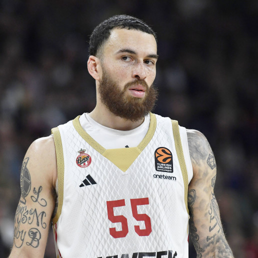 AlessandroMagg4's tweet photo. 🇫🇷 Giovani in NCAA? In Francia si agisce. Nei prossimi giorni la norma sugli stranieri, che da quelle parti era ancora più limitante, verrà subito modificata. 
Uno straniero schierabile in più per squadra, sia nella prima che nella seconda divisione, dalla prossima stagione. Il tutto con un bacino di ragazzi più grande del nostro, almeno ad alto livello. Un ottimo spunto, visto che qui ci sarà da discutere. E non poco.