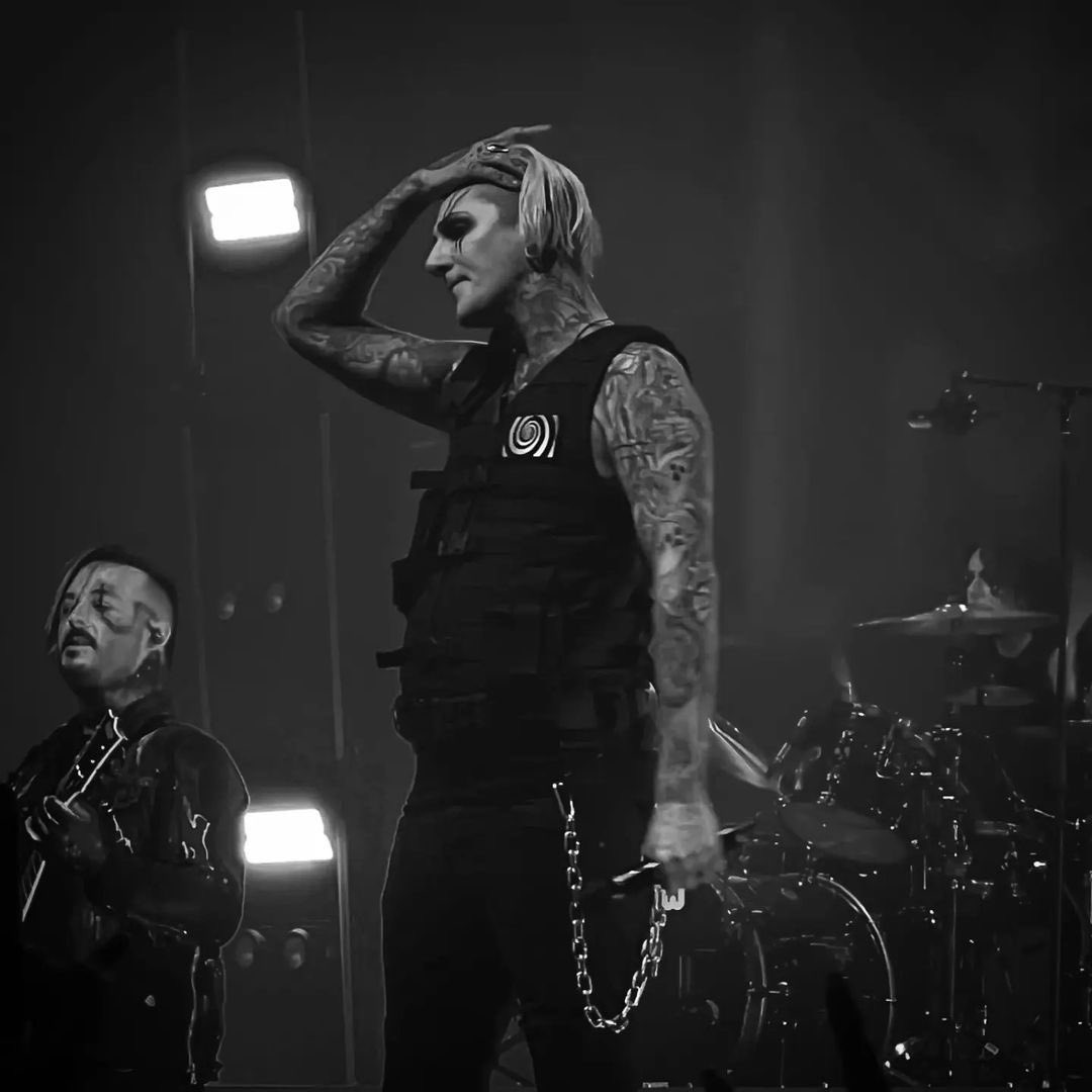 Motionless In White Daily tweet media