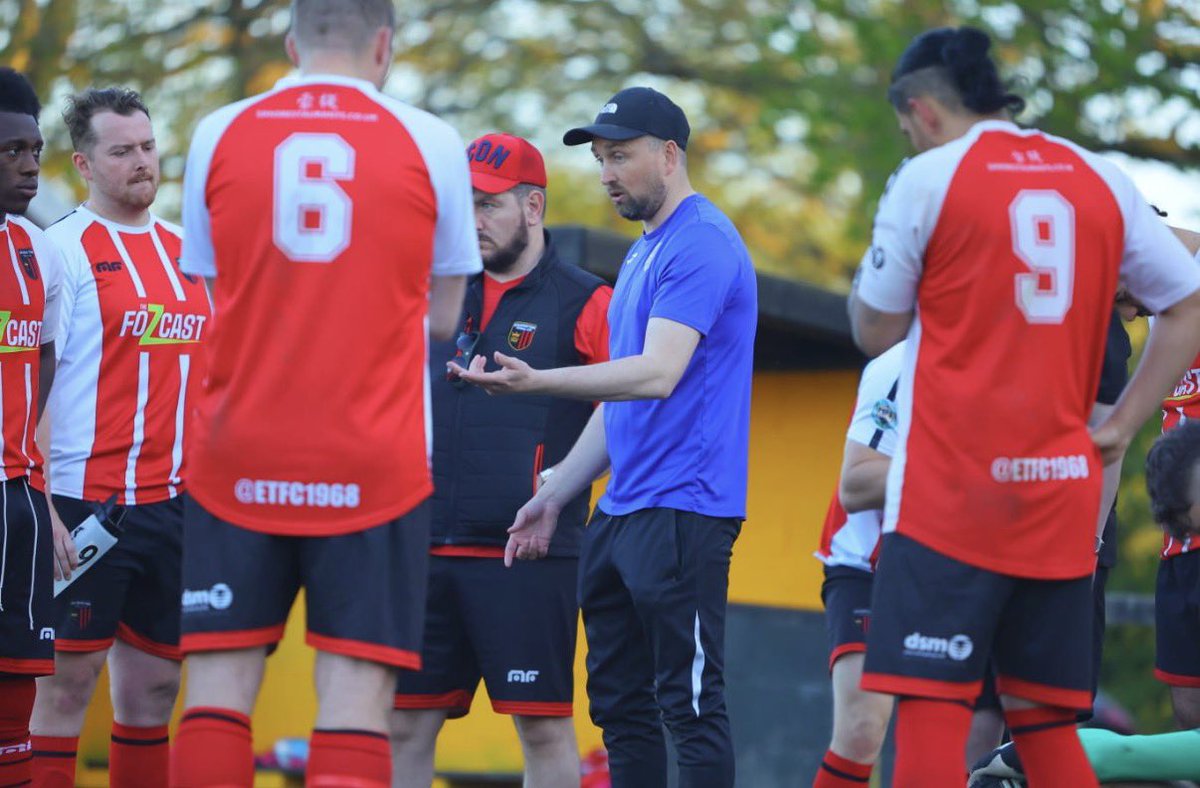 Earlswood Town FC tweet media