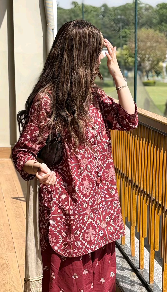 حورین علی tweet media