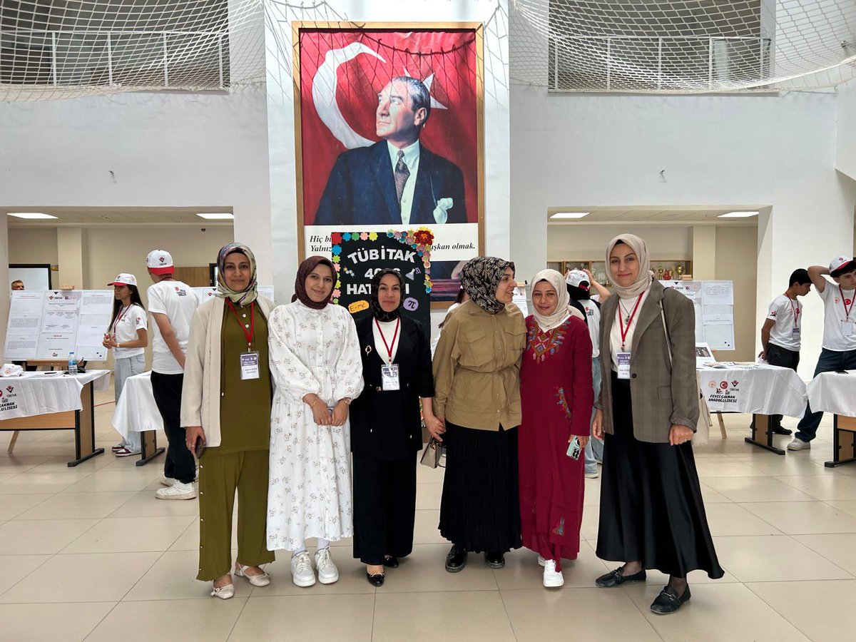adiyamanarge's tweet photo. 📍Fevzi Çakmak Anadolu Lisesi TÜBİTAK 4006 Bilim Fuarı

TÜBİTAK 4006 Bilim Fuarı kapsamında, Fevzi Çakmak Anadolu Lisesi öğrencileri tarafından hazırlanan projeler sergilendi. https://t.co/NworIp7Hoe