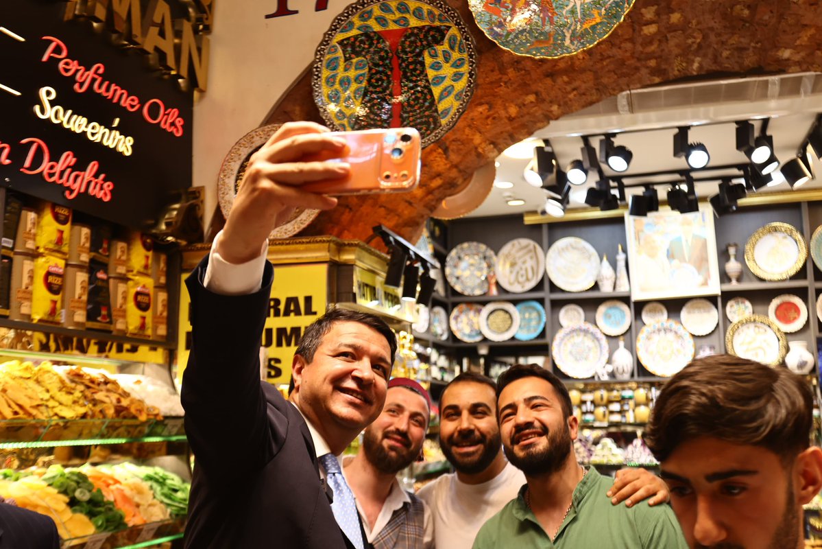 Saadet İstanbul tweet media
