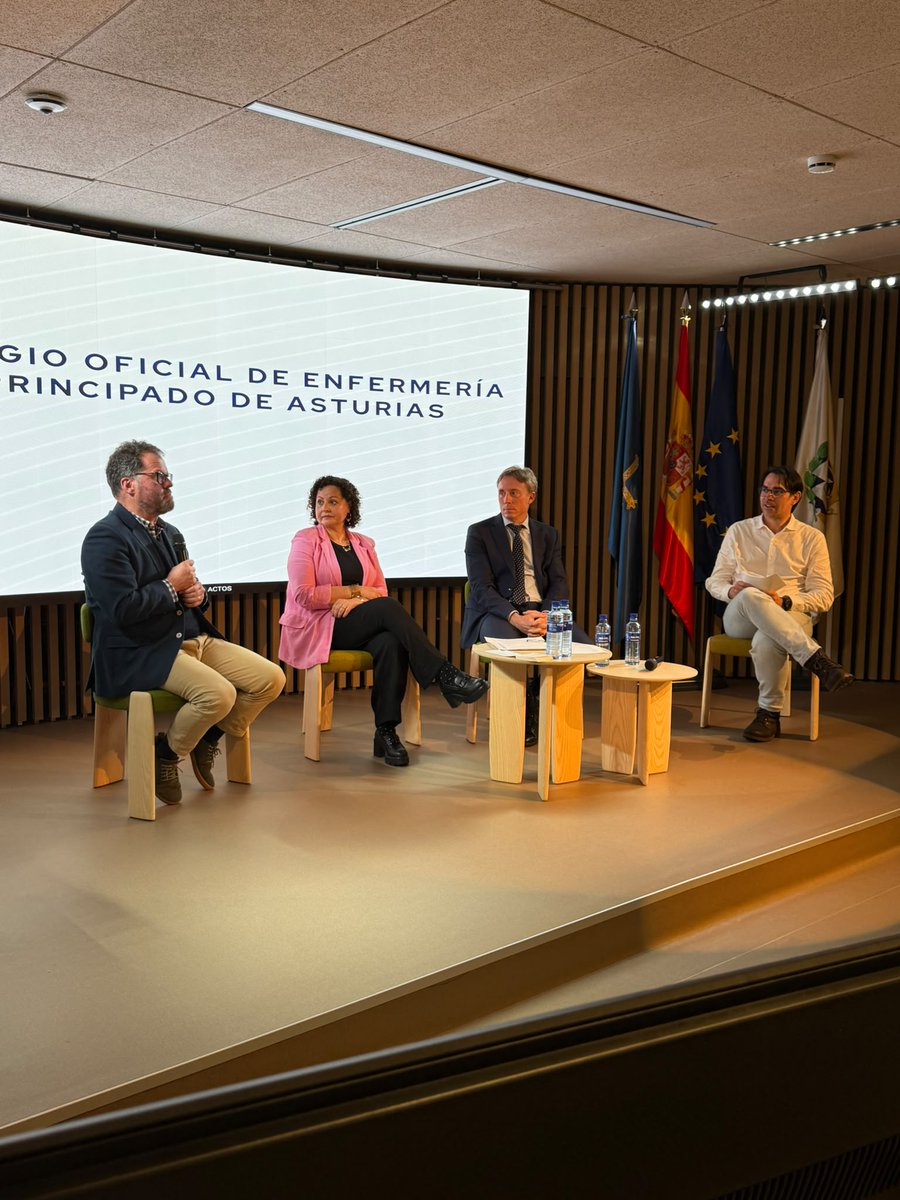 CODEPAsturias's tweet photo. Durante esta interesante jornada hemos podido debatir acerca de la ética y la responsabilidad de la profesión enfermera en el uso de la tecnología, los medios de comunicación y la exposición en redes sociales. https://t.co/Y6mb5NAmJu