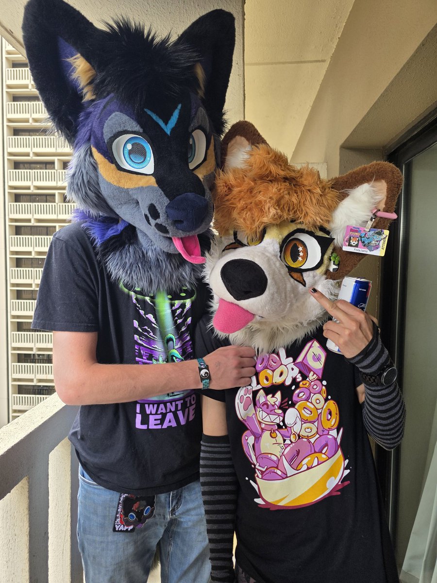 SpadeDaYote's tweet photo. I caught a wild fox https://t.co/7Zyvp1rOAN