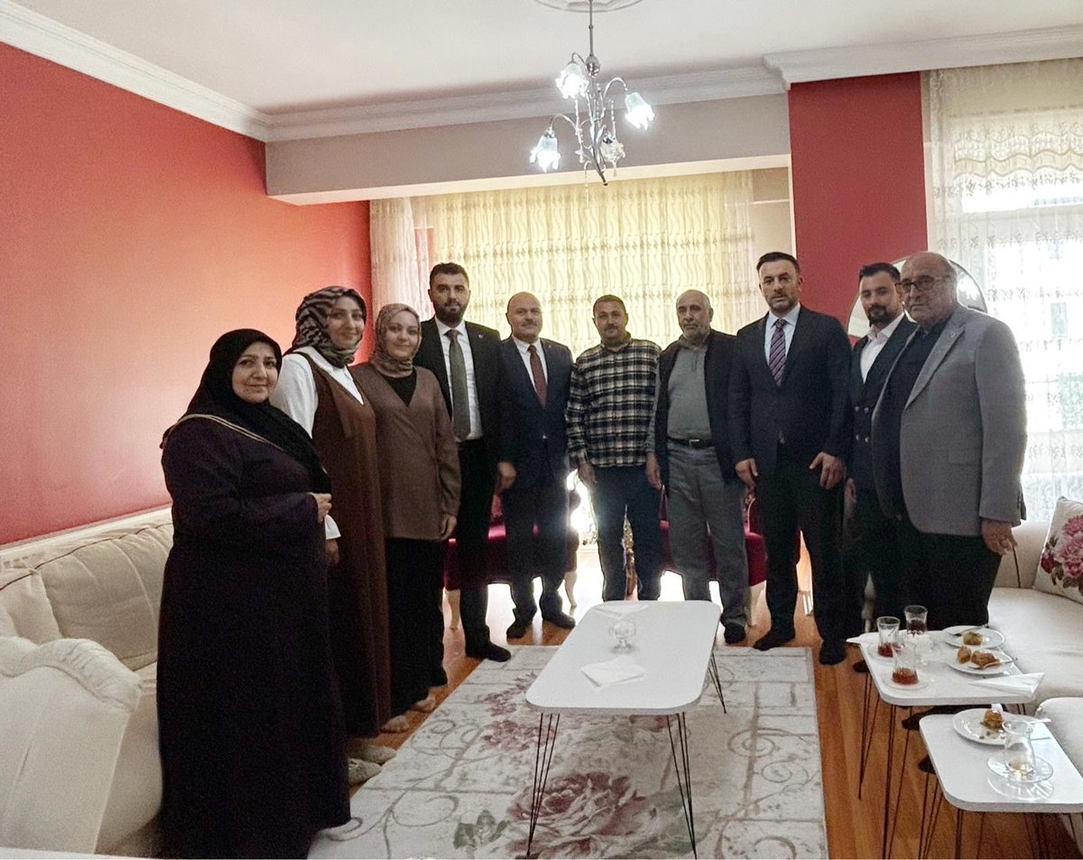 ferhatdag23's tweet photo. 📍Kars

İl Başkanımız @SancarMuammer ile birlikte; Kağızman’da teşkilat üyelerimizi ziyaret edip gönül birliğimizi tazelerken, esnafımızı da iş yerlerinde ziyaret ederek bereketli kazançlar diledik.

Bu gönül birliğinden neşet eden azimle; mücadele ve gayretlerimizin davamıza istikamet, teşkilatımıza dirlik ve aziz milletimize hizmet yolunda hayırlı kapılar aralamasını Yüce Mevla’dan niyaz ediyor, tüm teşkilat mensubu arkadaşlarıma çalışmalarında başarılar diliyorum.