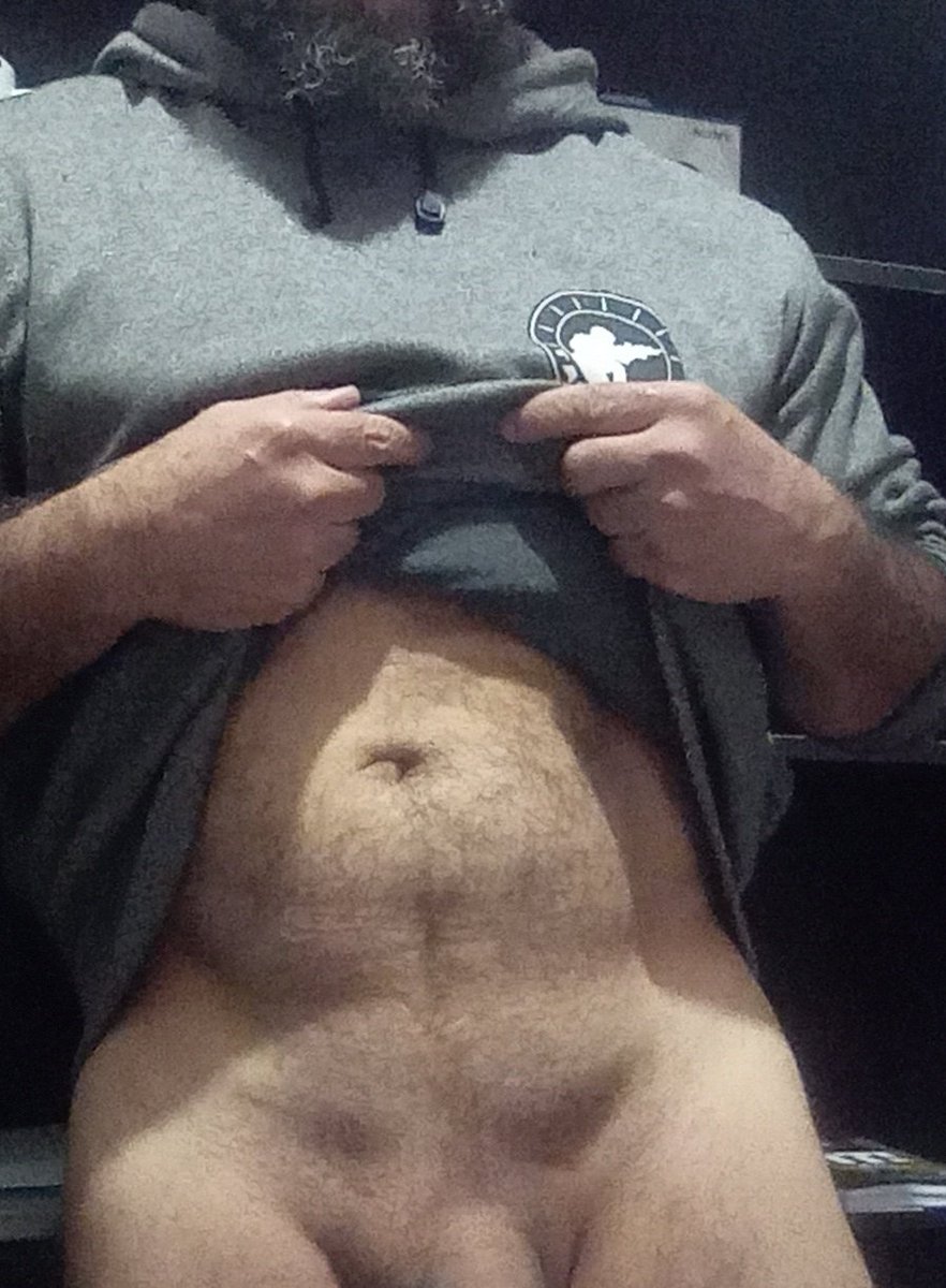 FreudPervMind's tweet photo. @Tatiana38318940 Minha barriga https://t.co/RclPixe0CC