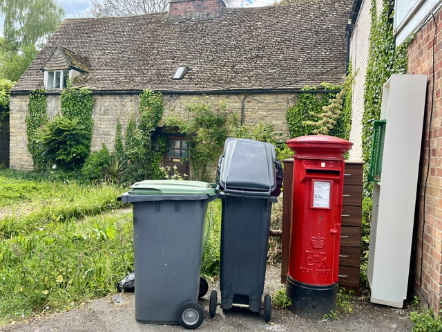 Kathryn11Baird's tweet photo. I live in a lovely village but 'my' postbox hangs out with a few unsavoury characters. #PostboxSaturday https://t.co/bkPVPzr7Hv