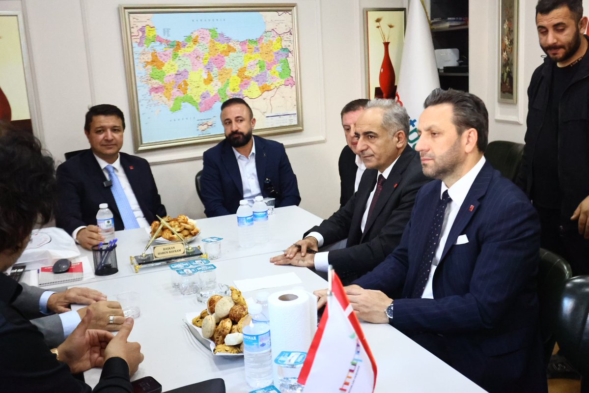 Saadet İstanbul tweet media