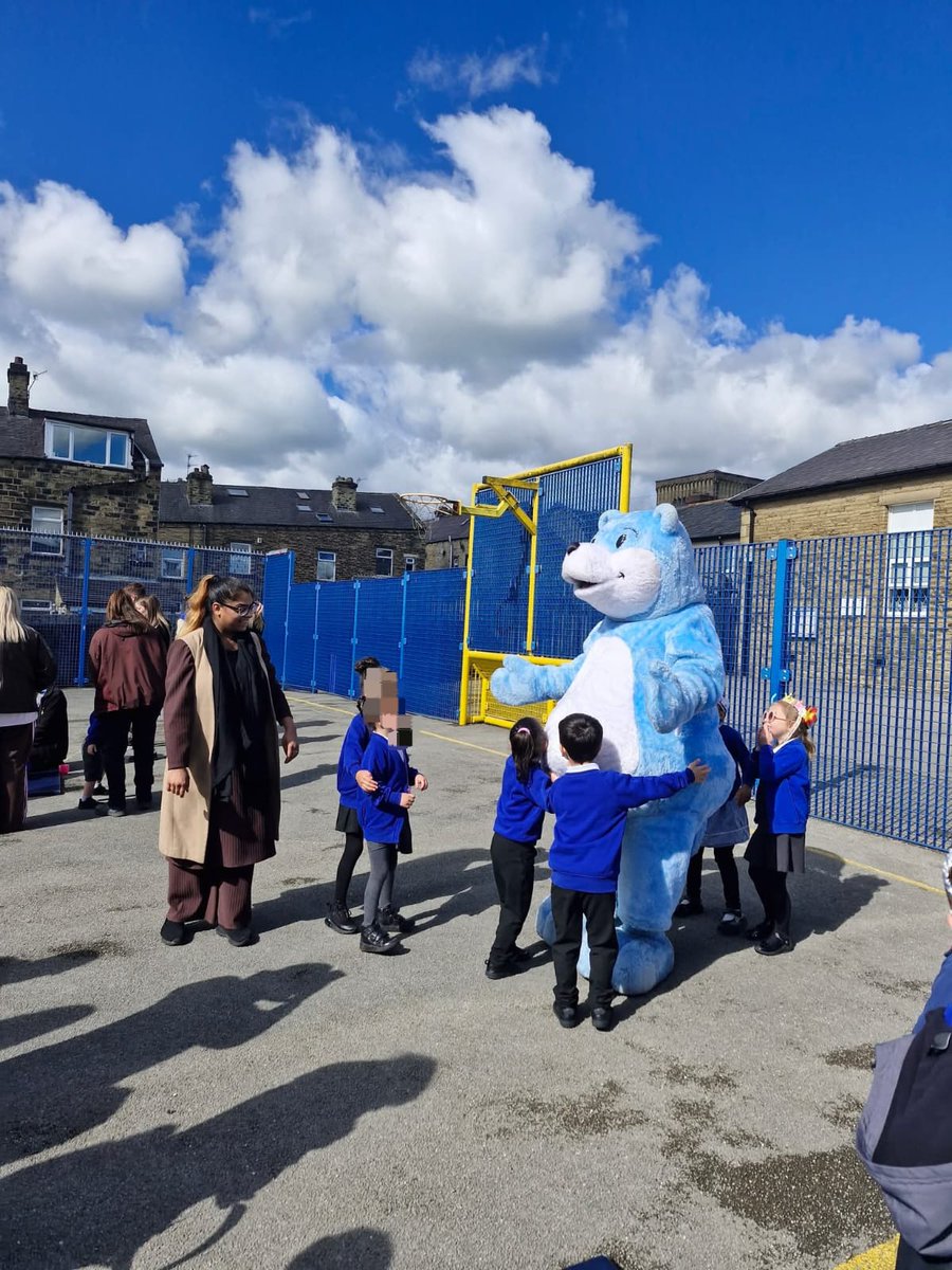 stjosephskly's tweet photo. What an amazing performance from all our EYFS children today, taking part in our annual sponsored Rhyme Challenge. Very proud teachers! Thank you to all our supportive parents for coming along too!🎶 🎶
Don't forget to send in any final sponsorship money.
#sjkeyfs #sjkenglish https://t.co/q9sBWoVyMI