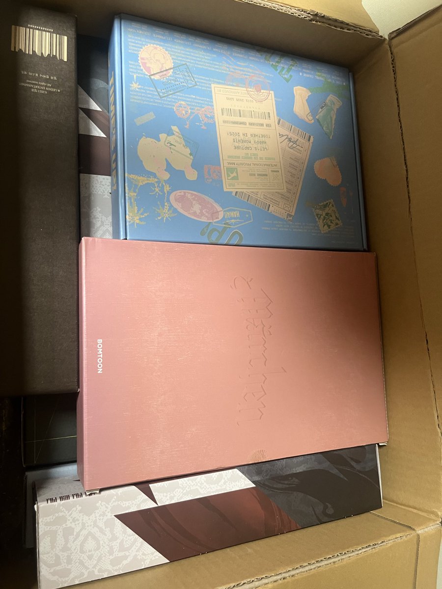 zb_134's tweet photo. BL 양도 봄툰 미블 레진 시그 시즌그리팅 메르헨 팀레진 사화 / 밍과컴퍼니 포스터

가격 - 500,000원

구매 또는 양도 받은 후 보관만 하였으나 공정상 또는 양도 받을 때부터 있던 하자가 있거나 있을 수 있습니다! 하자에 예민하시면 구매를 피해주시고 자세한 인증은 디엠 주세요 https://t.co/XHEWllAt6J