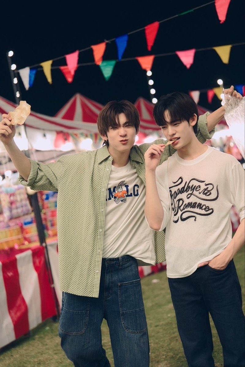Bow08B's tweet photo. ขอบคุณนะด้วงที่ทำให้รู้จักฉิน ขอบคุณนะด้วงกะเธอ ที่ทำให้รู้จัก
"ตี๋ตี๋ป๋อ"
ชื่อที่คิดไว้ 🫶 DAYLIGHT
Day-Light (เดย์-ไลท์): Day มาจากชื่อ "วัน" และ Light มาจาก "ศุภ" 
(ที่แปลว่าแสงสว่างหรือสิริมงคล)
#teeteepor
#ตี๋ตี๋ป๋อ
#สวัสดีตี๋ตี๋ป๋อ
#ครอบครัวตี๋ตี๋ปิ๊บป๋อหลานบ้อกแบร์ https://t.co/U4f9cjmwIV