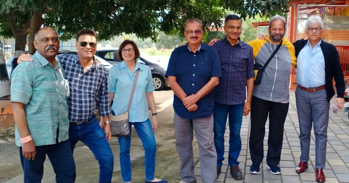 w_karve's tweet photo. #classof1971 #lawrenceschool #lovedale #reunion #memories 
Picture from our previous reunion (golden jubilee) - classmates - on our way from Coimbatore to Ooty.
Last time it was Coimbatore - Nilgiris (Lovedale, Ooty, Coonoor) - Kerala (Kumarakom, etc) - Cochin (Kochi)
This time it was Bengaluru - Nilgiris (Ooty, Lovedale) - Coorg (Mercara) - Bengaluru.
