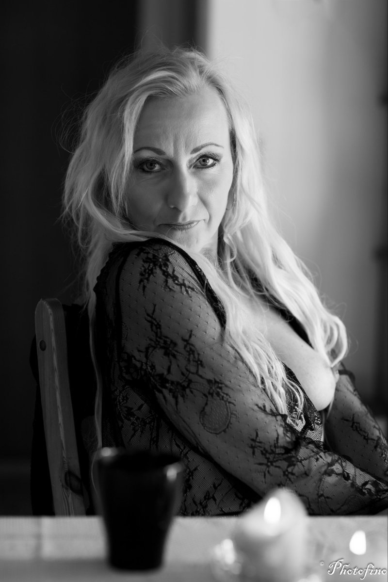 FruM_74's tweet photo. Love my coffee ☕️🖤     …📸 @photofino1309 https://t.co/djjRNsmUXP