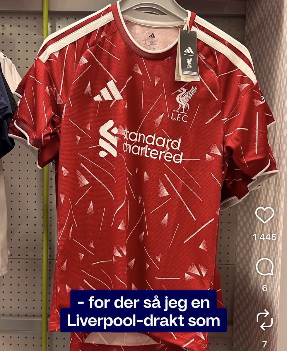 FplMoe's tweet photo. Nydelig tabbe av XXL som avslørte neste års drakt! https://t.co/fcT0EroI4C