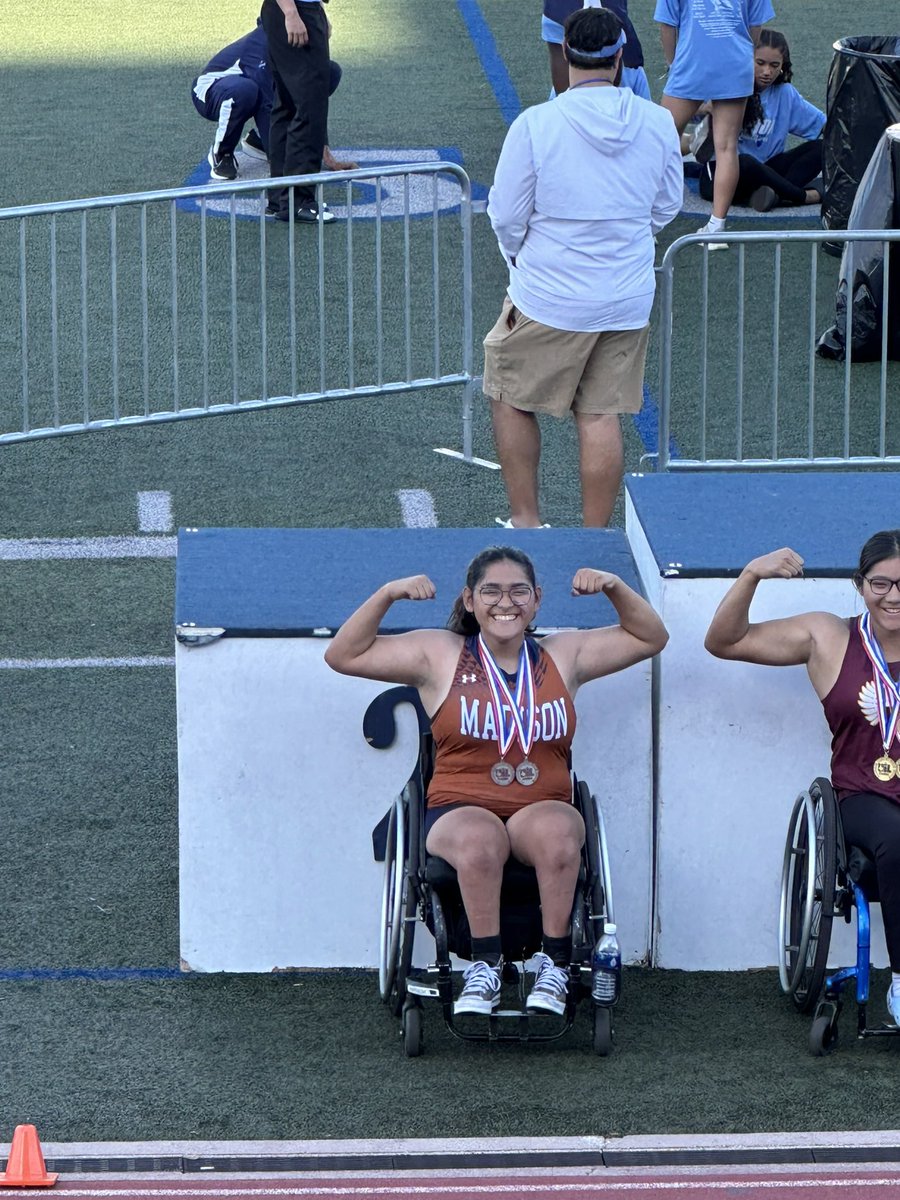 anne_ager's tweet photo. It’s a great weekend to compete!   Good luck to Jewelia Gonzalez who competes today in the 100 &amp; 400 wheelchair races and Cyani Ingram who will compete in shot tmrw morning. They both are 1 of 9 elite athletes competing at the State Track &amp; Field Meet. 💪🥇💙🧡 @jm_mavs https://t.co/3cCsu552Or