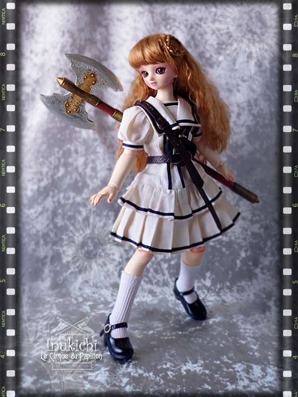 Trico2007's tweet photo. 【出品】SD用バトルアックス「女神のラブリュス」戦斧
鍛え上げられた鋼鉄の質感を双翼に湛えて！
5mm厚のアルミ工材から削り出した
自称人形刀匠・乾犬吉 初のドール用バトルアックスです。
#銘犬吉
👇リプのリンクより詳細をご覧下さい！ https://t.co/u5SZOhRvLw