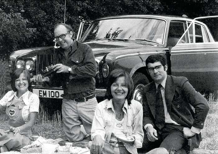 The Morecambe & Wise Archive 👓🌞♥️ tweet media
