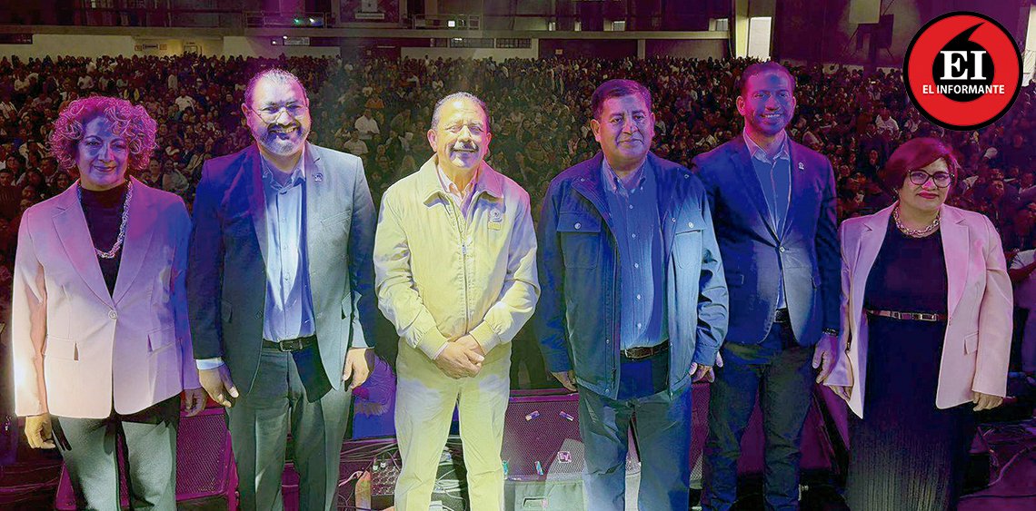 ElInformanteMX's tweet photo. @SMSEMmx celebra a más de 105 mil #docentes con #festejos regionales y grandes #sorpresas
#Convivencias, #EspectáculosMusicales y #rifas de #automóviles marcaron la #celebración del Día de la #Maestra y el #Maestro 2026 en las 14 #RegionesSindicales.
https://t.co/ZNYwDpy19G https://t.co/jLIJhSjx30