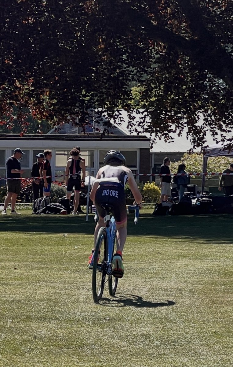 redhousesport's tweet photo. Congratulations to James (Y5) &amp; William (Y7) who competed in the @ISAsportUK National Triathlon Championships Ipswich. 

James 🥇 🏆 TS1 category 

William 🥈 TS2 category 

What an incredible achievement! 

👏👏👏👏👏👏👏 https://t.co/9eEWGb0bvG